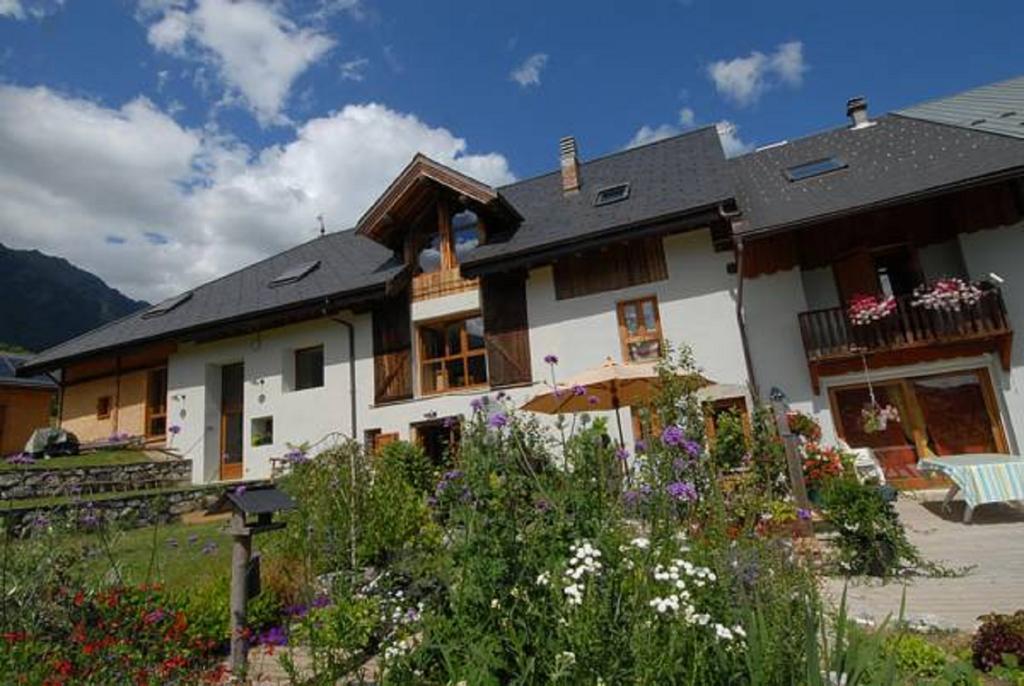 Chalet La Ferme De Noemie Mercury-Gémilly Quarto foto